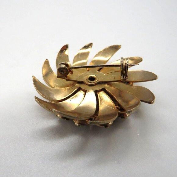 Vintage Brooch Floral Gold Tone Rhinestone Swirl Flower Petals Pin - Picture 10 of 15